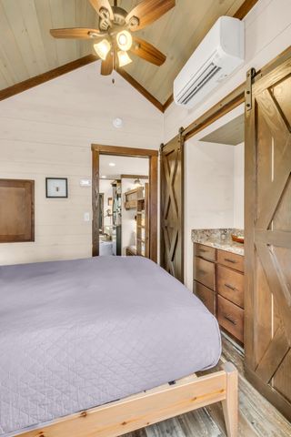 740 Waters Edge Way, Tracy City, TN 37387