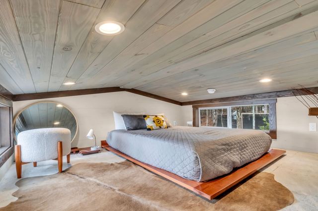 740 Waters Edge Way, Tracy City, TN 37387