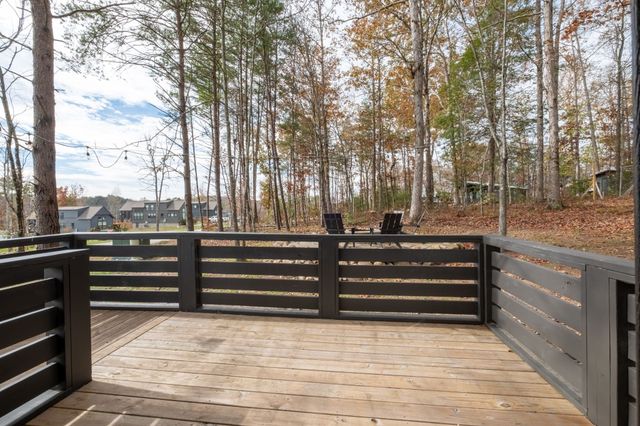 740 Waters Edge Way, Tracy City, TN 37387