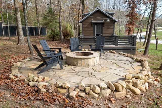 740 Waters Edge Way, Tracy City, TN 37387