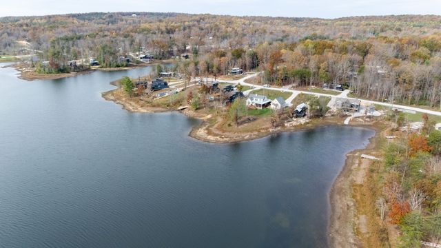 740 Waters Edge Way, Tracy City, TN 37387