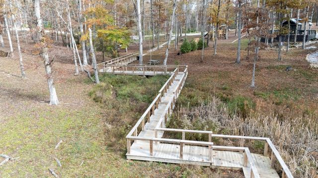 740 Waters Edge Way, Tracy City, TN 37387