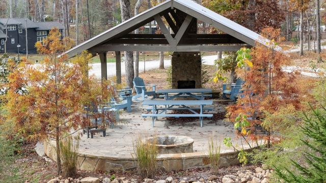 740 Waters Edge Way, Tracy City, TN 37387