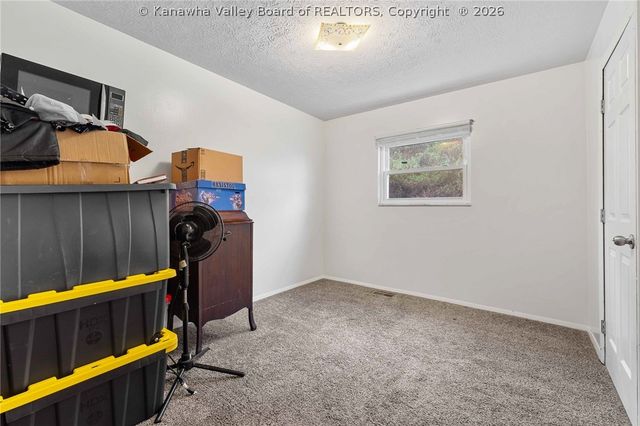 158 Ranch Lake Boulevard, Scott Depot, WV 25560