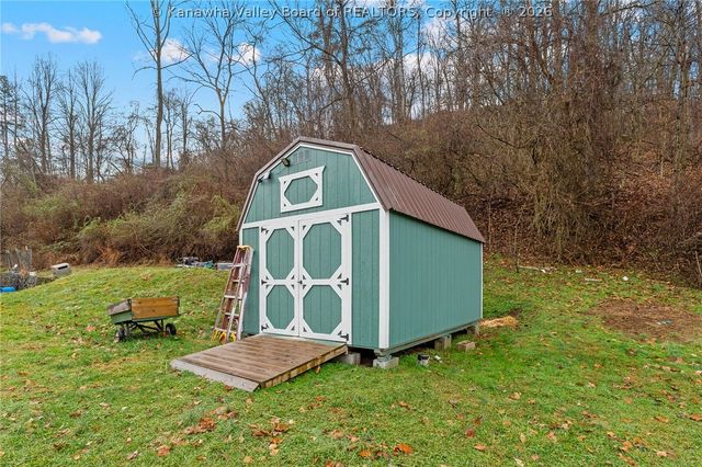 158 Ranch Lake Boulevard, Scott Depot, WV 25560