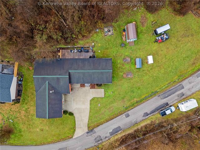 158 Ranch Lake Boulevard, Scott Depot, WV 25560