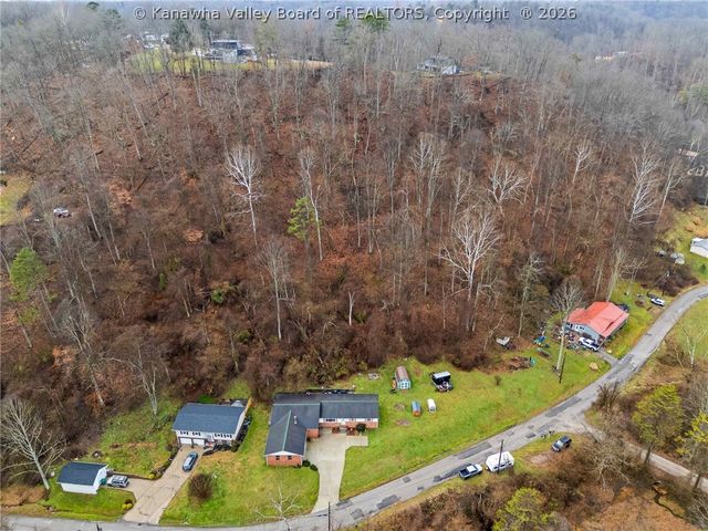 158 Ranch Lake Boulevard, Scott Depot, WV 25560