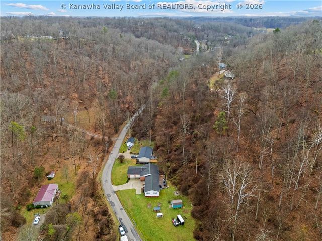 158 Ranch Lake Boulevard, Scott Depot, WV 25560