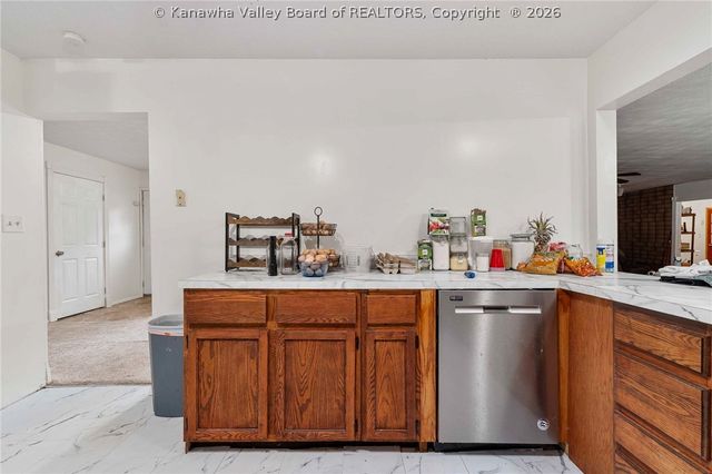 158 Ranch Lake Boulevard, Scott Depot, WV 25560