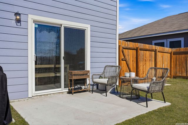 5496 Rue Girard, Converse, TX 78109