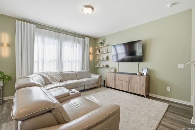 5496 Rue Girard, Converse, TX 78109