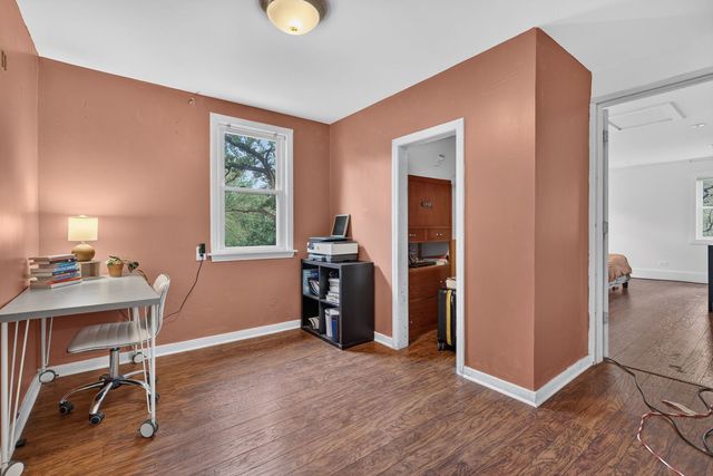 8060 W Woodvale Road, Frankfort, IL 60423