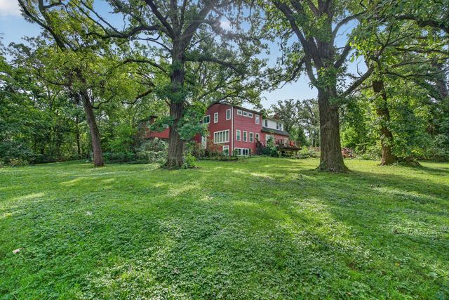8060 W Woodvale Road, Frankfort, IL 60423