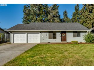 2456 CARBONA St, Eugene, OR 97404