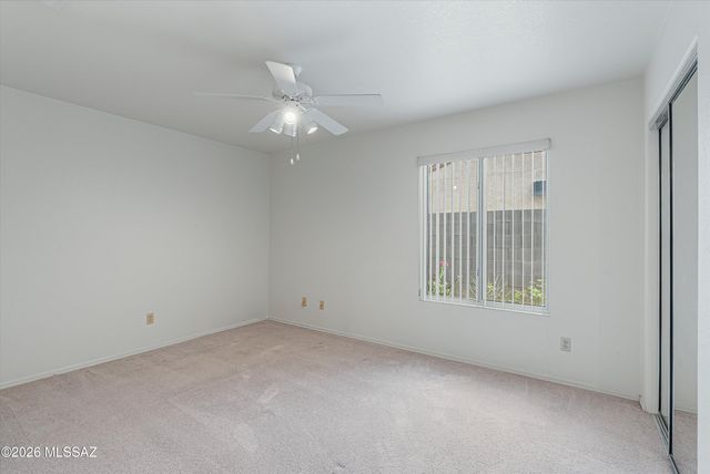 7983 S Teaberry Avenue, Tucson, AZ 85747