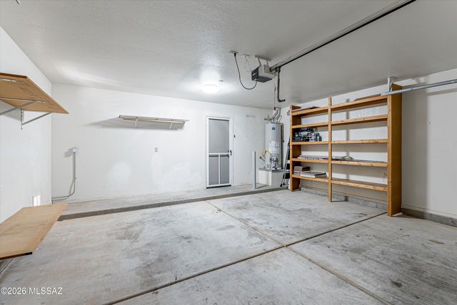 7983 S Teaberry Avenue, Tucson, AZ 85747