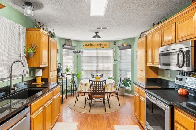 5505 Onyx Court, Arlington, TX 76017