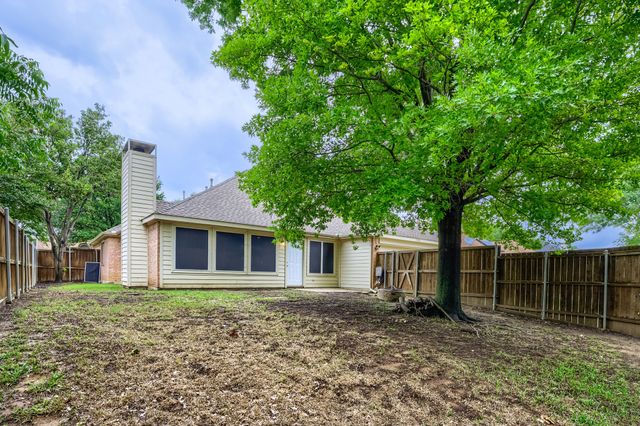 1328 Colby Drive, Lewisville, TX 75067