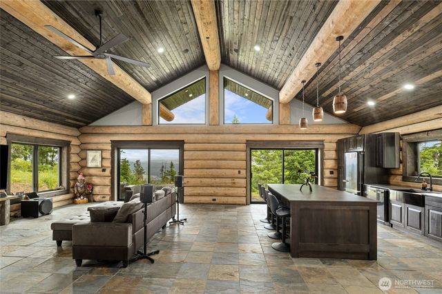 1336 Black Hawk, Cle Elum, WA 98922