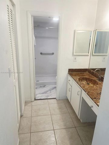 5961 N Falls Cir Dr 109, Lauderhill, FL 33319