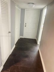 5961 N Falls Cir Dr 109, Lauderhill, FL 33319