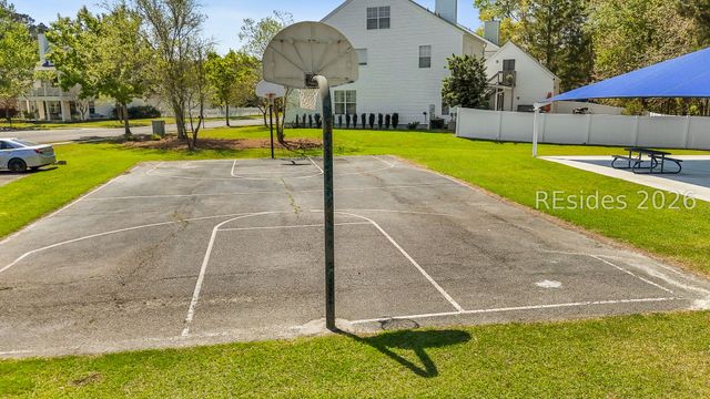 347 Campus Ln, Bluffton, SC 29909