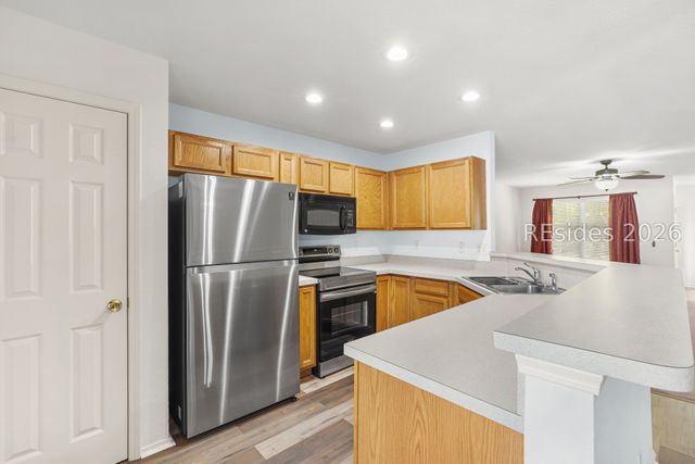 347 Campus Ln, Bluffton, SC 29909