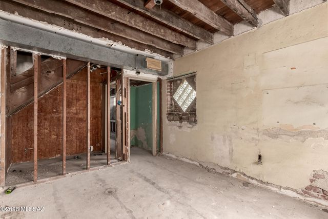 230 N Warren Avenue, Tucson, AZ 85719