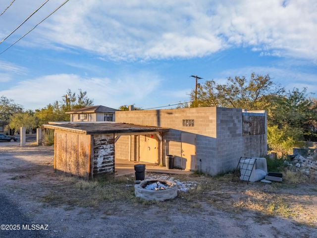 230 N Warren Avenue, Tucson, AZ 85719