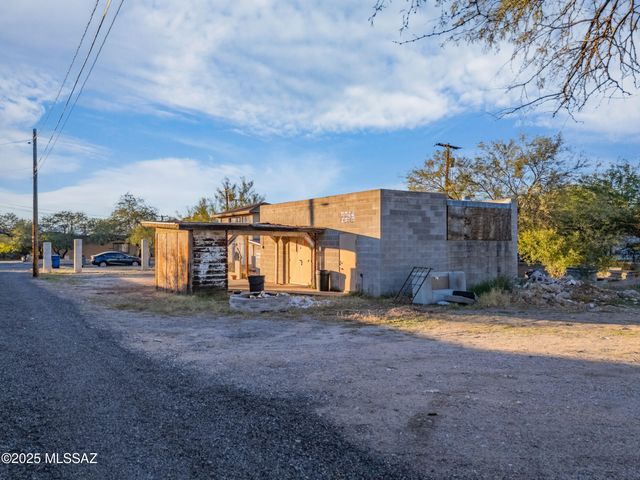 230 N Warren Avenue, Tucson, AZ 85719