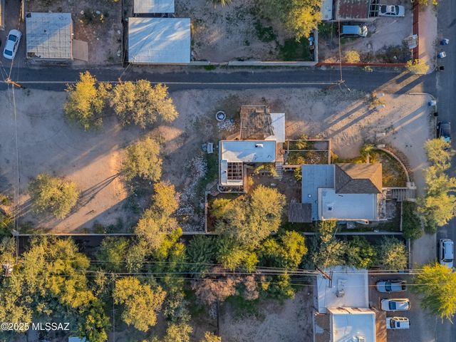 230 N Warren Avenue, Tucson, AZ 85719