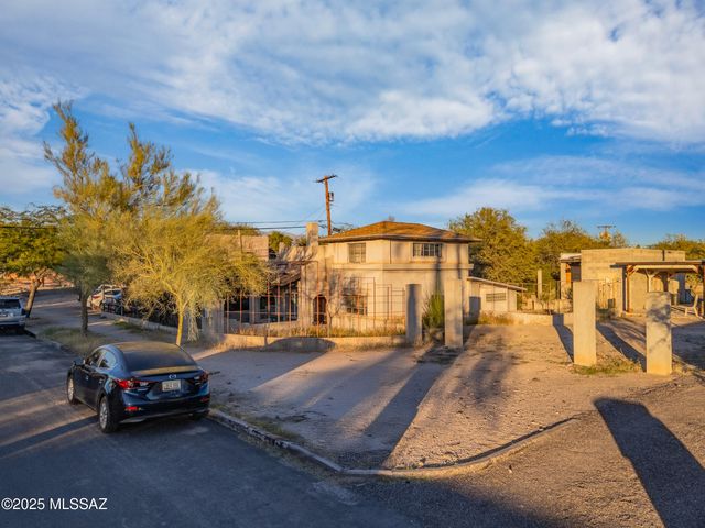 230 N Warren Avenue, Tucson, AZ 85719