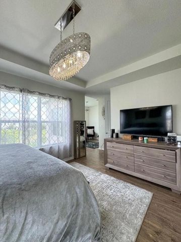 5035 Eucalyptus Drive, Hollywood, FL 33021