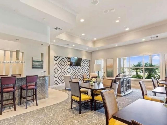 5035 Eucalyptus Drive, Hollywood, FL 33021