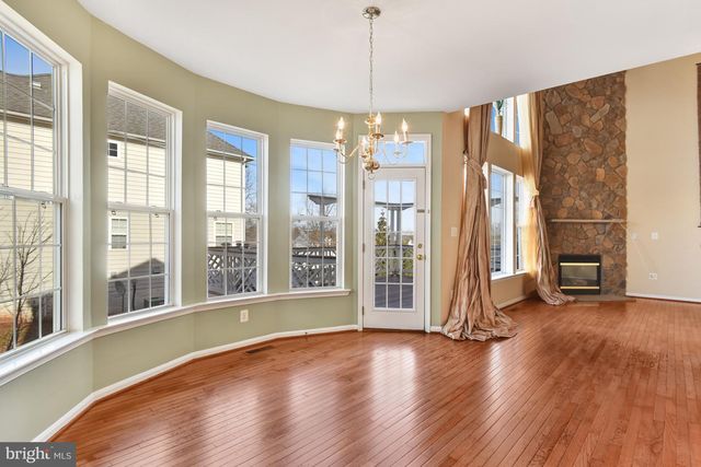 14570 COLLINGHAM PL, Gainesville, VA 20155