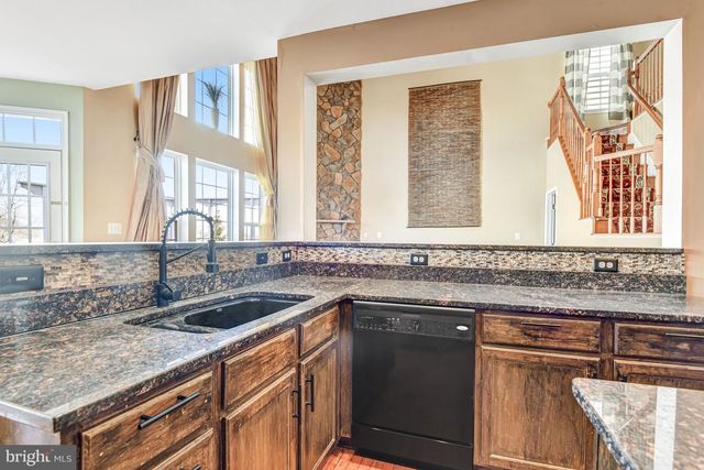 14570 COLLINGHAM PL, Gainesville, VA 20155