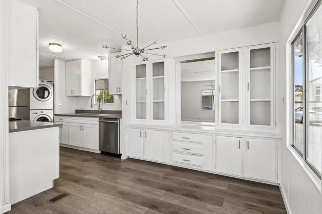 78 El Prado, Oceanside, CA 92058