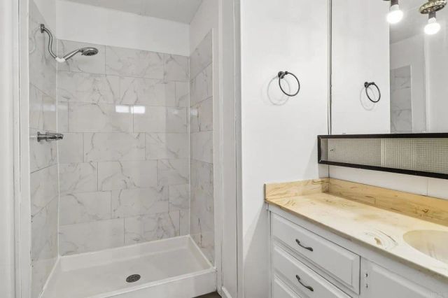 78 El Prado, Oceanside, CA 92058