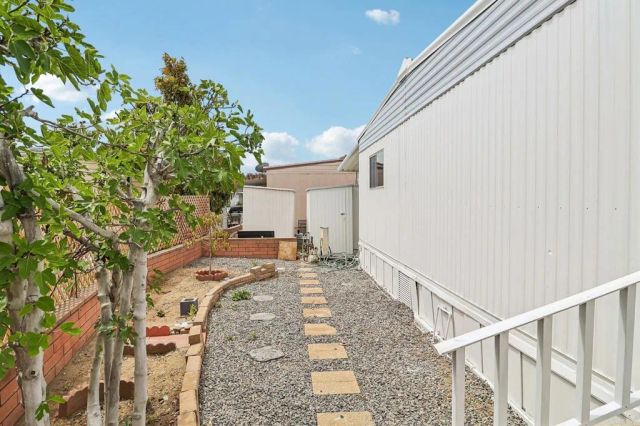 78 El Prado, Oceanside, CA 92058