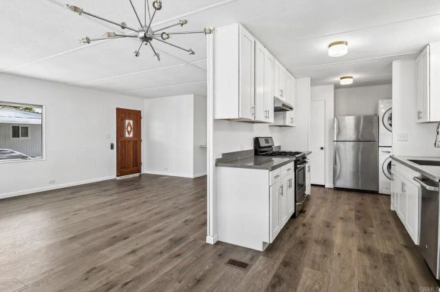 78 El Prado, Oceanside, CA 92058