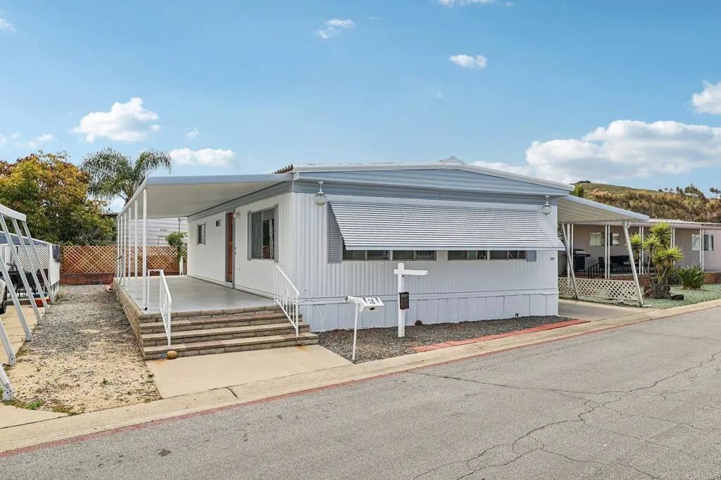 78 El Prado, Oceanside, CA 92058
