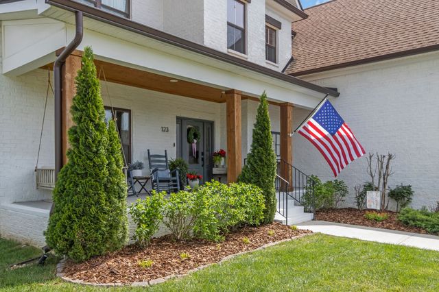 123 Hayfield Ct, Lascassas, TN 37085