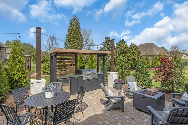 123 Hayfield Ct, Lascassas, TN 37085