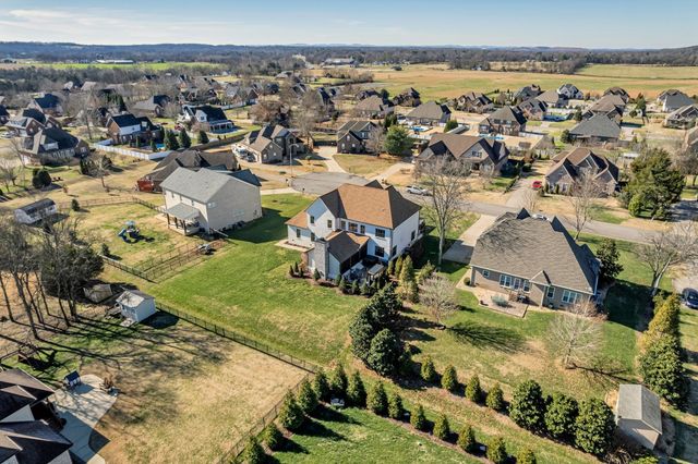 123 Hayfield Ct, Lascassas, TN 37085