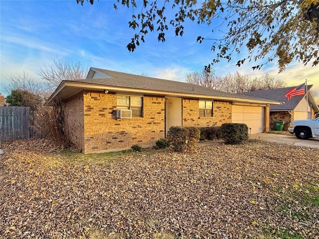 203 Redbud Street, Yukon, OK 73099