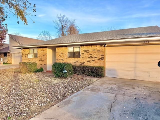 203 Redbud Street, Yukon, OK 73099