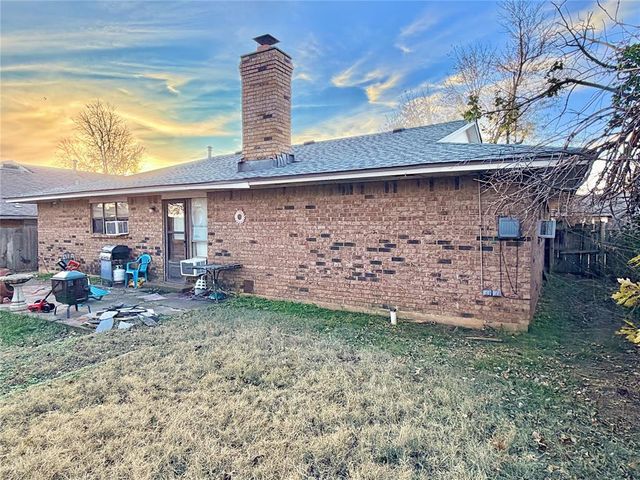 203 Redbud Street, Yukon, OK 73099
