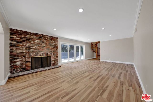 16608 Park Lane Circle, Los Angeles, CA 90049