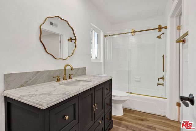 16608 Park Lane Circle, Los Angeles, CA 90049
