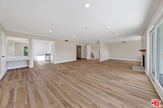 16608 Park Lane Circle, Los Angeles, CA 90049